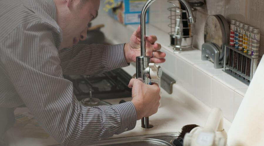 Expert burst pipe repair services in Nekoma, KS